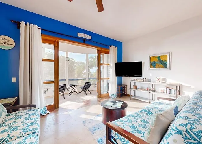 Apartment Brahma Blue Unit H6 *