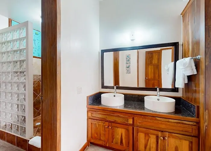 Brahma Blue Unit H6 Apartment San Pedro (Ambergris Caye)