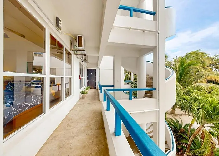 Brahma Blue Unit H6 San Pedro (Ambergris Caye)