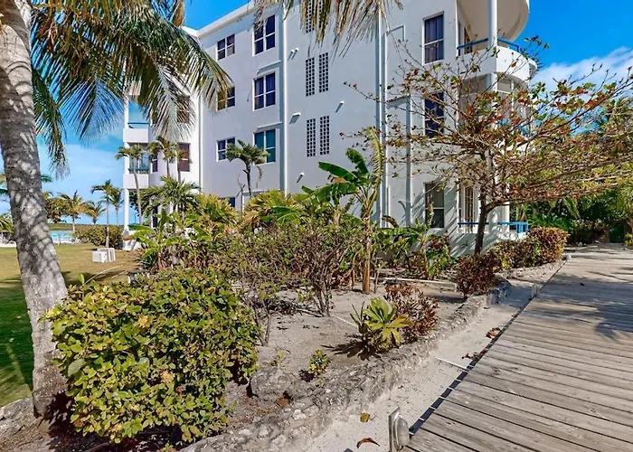 Brahma Blue Unit H6 Apartment
